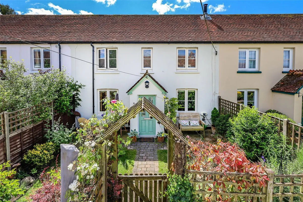 Hill Brow Road, Liss, Hampshire, GU33