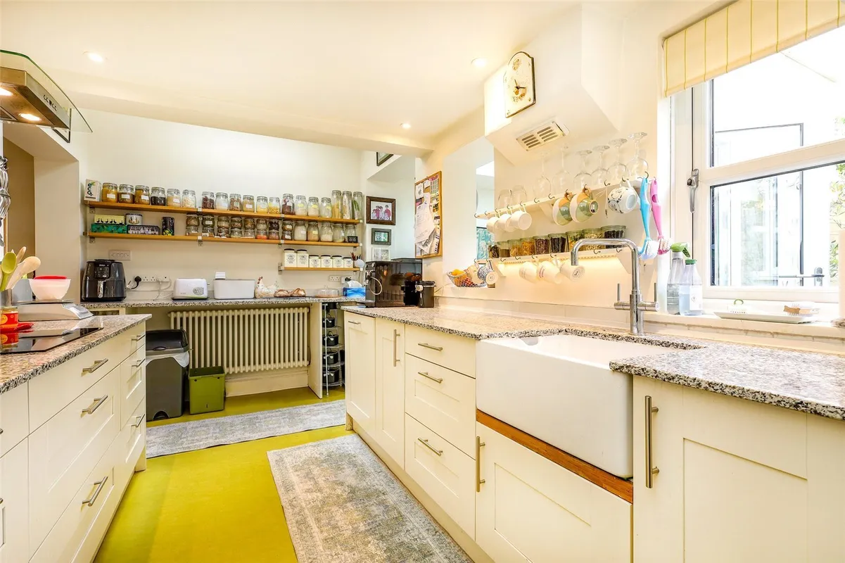 Hill Brow Road, Liss, Hampshire, GU33