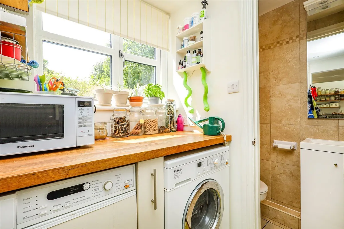 Hill Brow Road, Liss, Hampshire, GU33