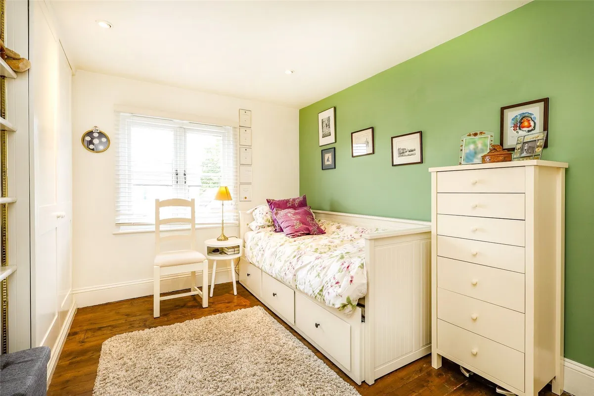 Hill Brow Road, Liss, Hampshire, GU33