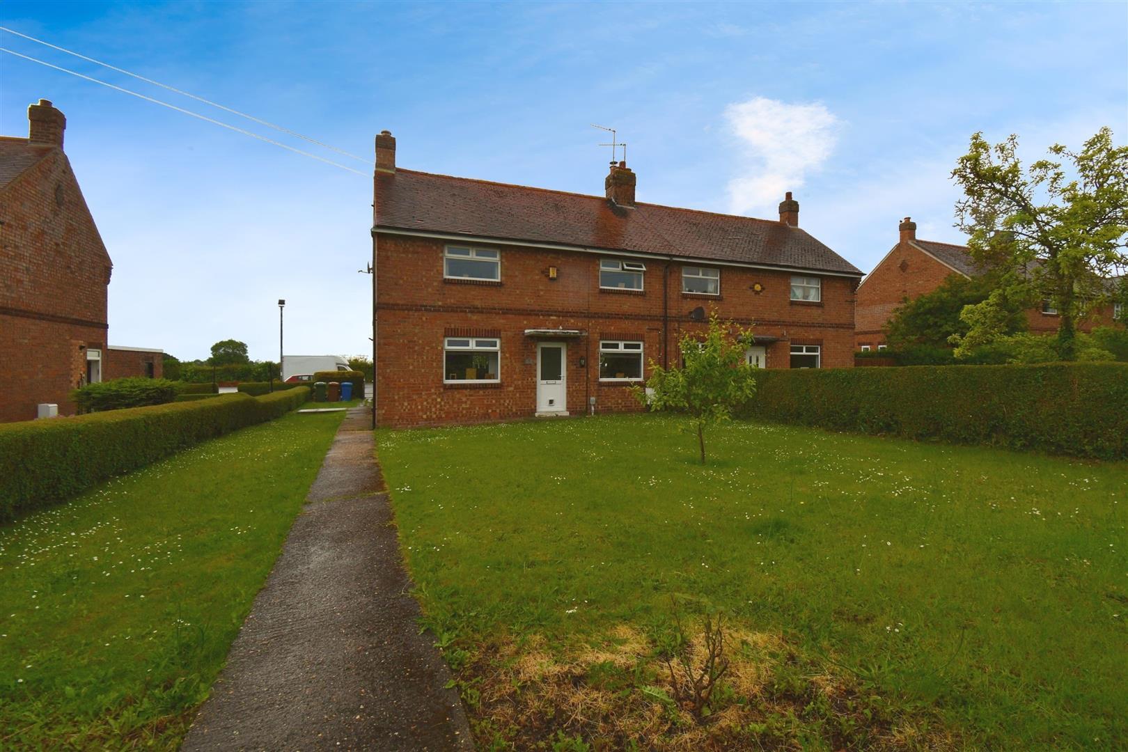 3 bedroom property for sale in Holderness Villas, Skirlaugh, Hull