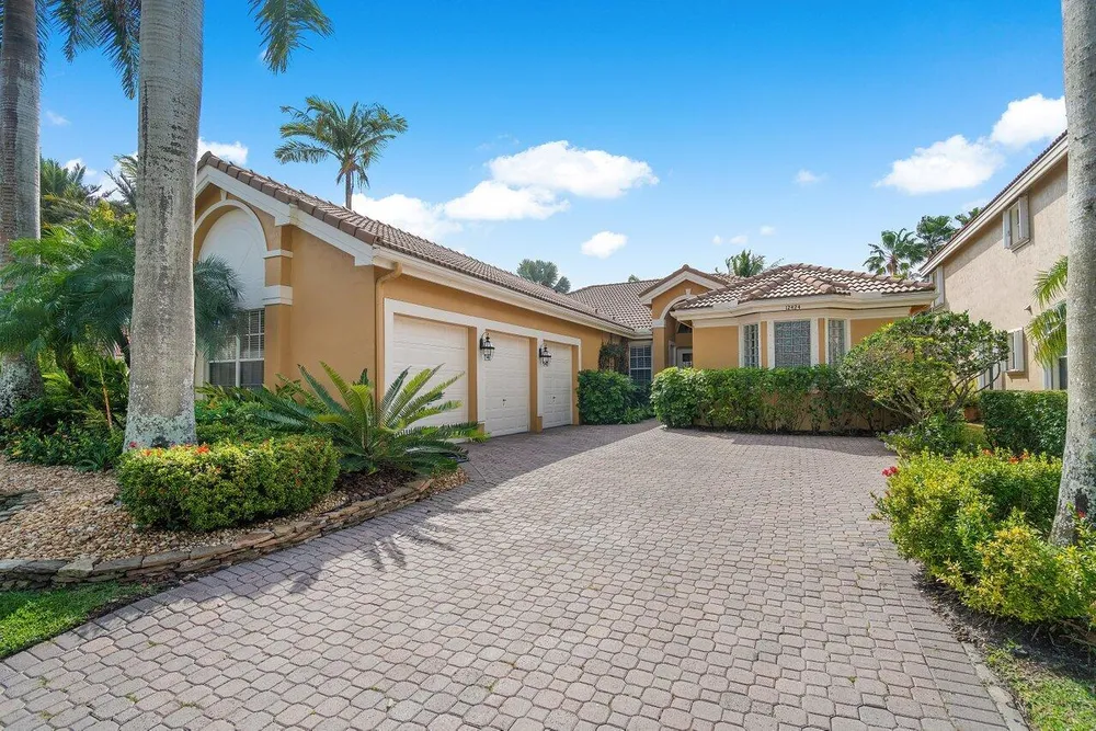 12424 NW 62nd Ct, Coral Springs, FL 33076