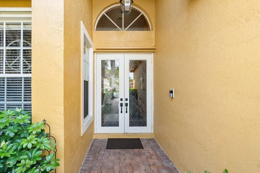 12424 NW 62nd Ct, Coral Springs, FL 33076