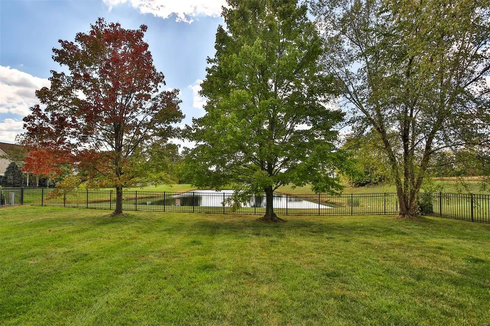 7734 Ardmore Dr, Dardenne Prairie, MO 63368