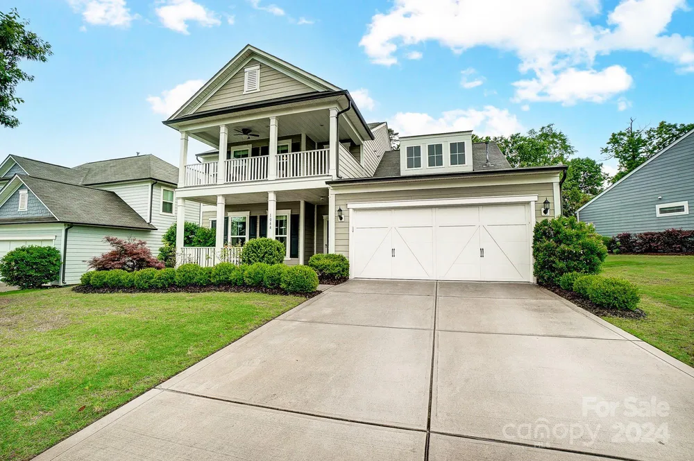 1044 Crescent Moon Dr, Fort Mill, SC 29715