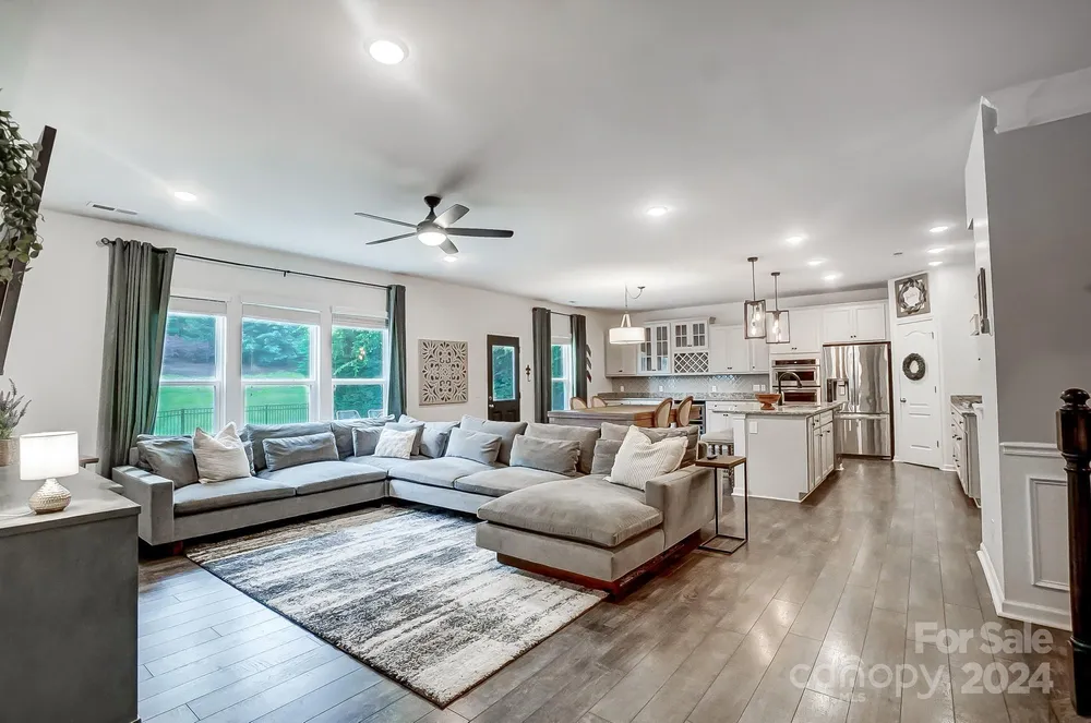 1044 Crescent Moon Dr, Fort Mill, SC 29715