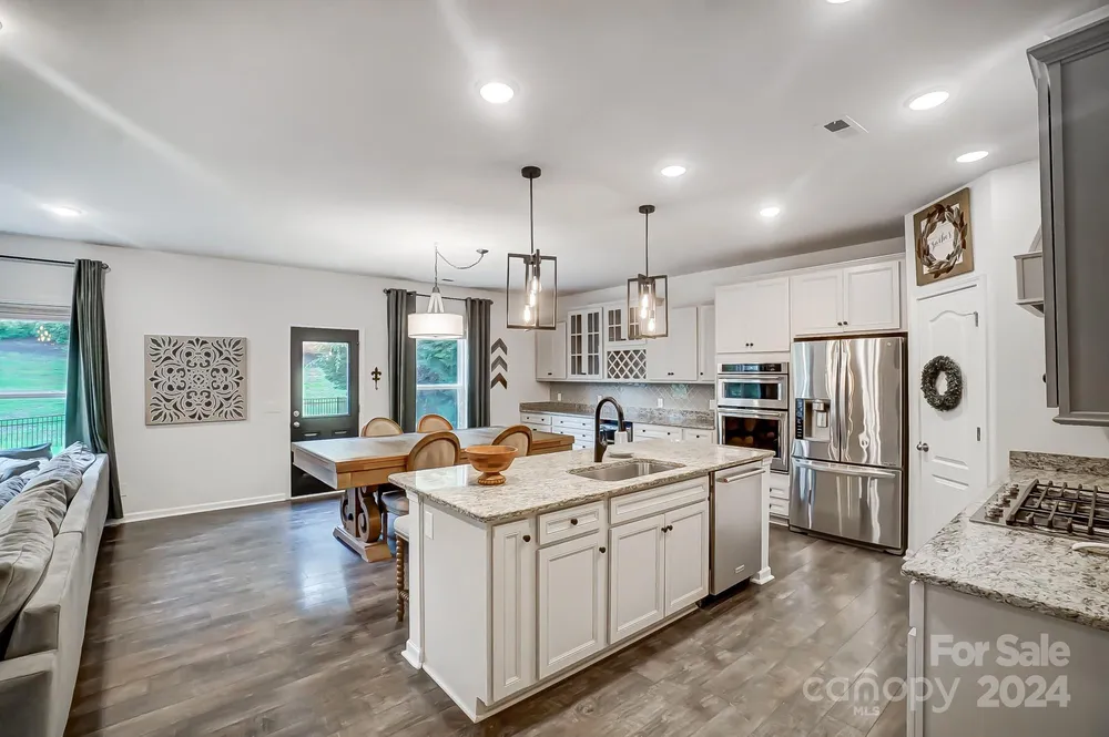 1044 Crescent Moon Dr, Fort Mill, SC 29715