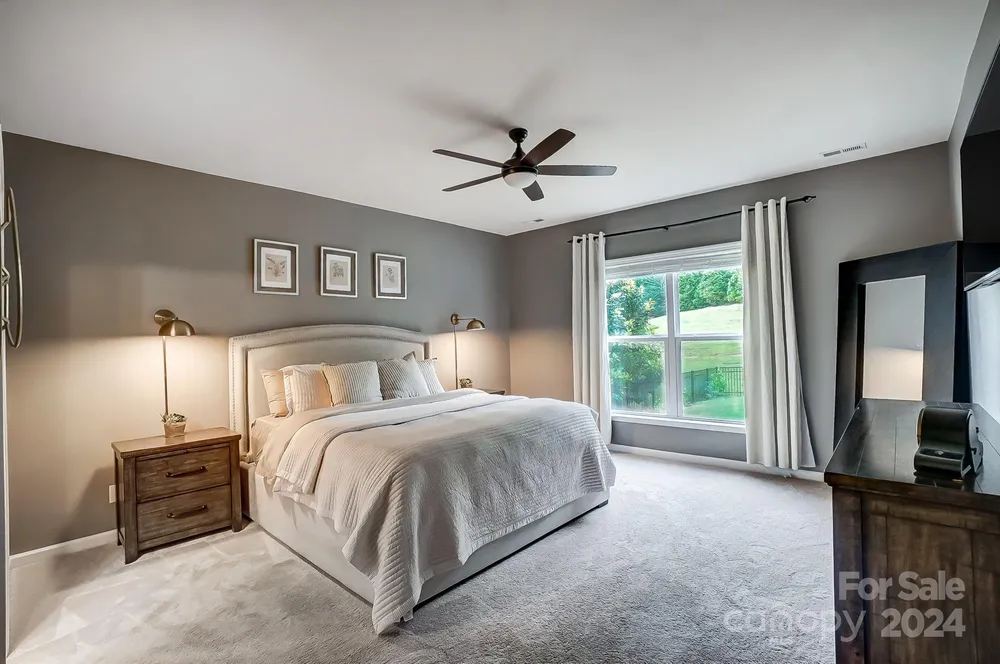 1044 Crescent Moon Dr, Fort Mill, SC 29715