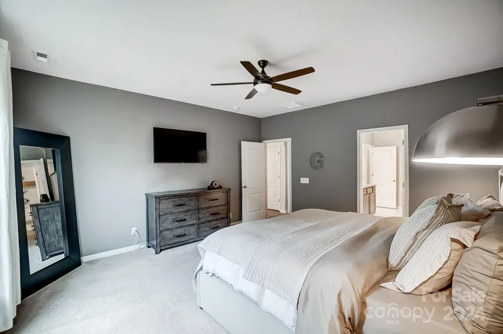 1044 Crescent Moon Dr, Fort Mill, SC 29715