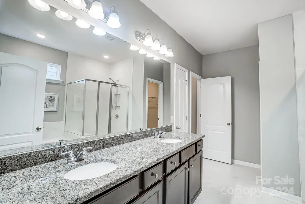 1044 Crescent Moon Dr, Fort Mill, SC 29715