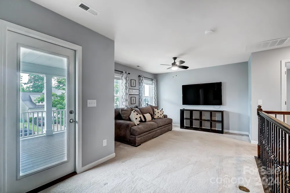 1044 Crescent Moon Dr, Fort Mill, SC 29715