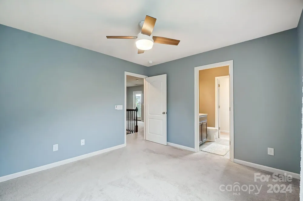 1044 Crescent Moon Dr, Fort Mill, SC 29715