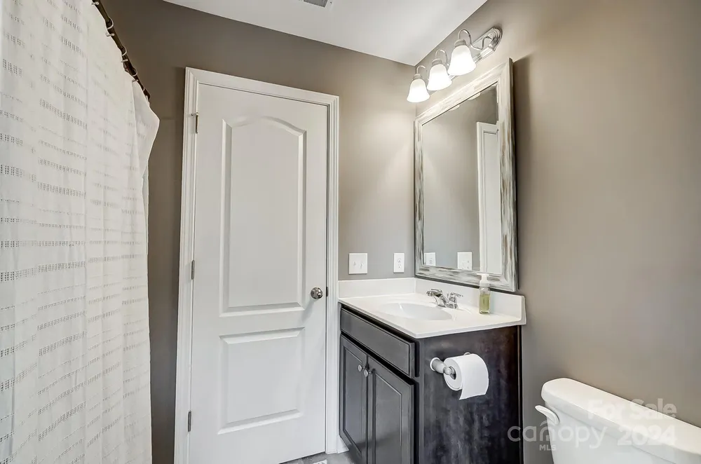 1044 Crescent Moon Dr, Fort Mill, SC 29715