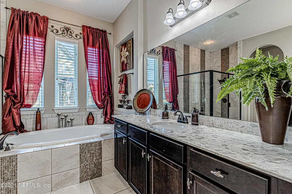 4427 Vista Point Ln, Orange Park, FL 32065