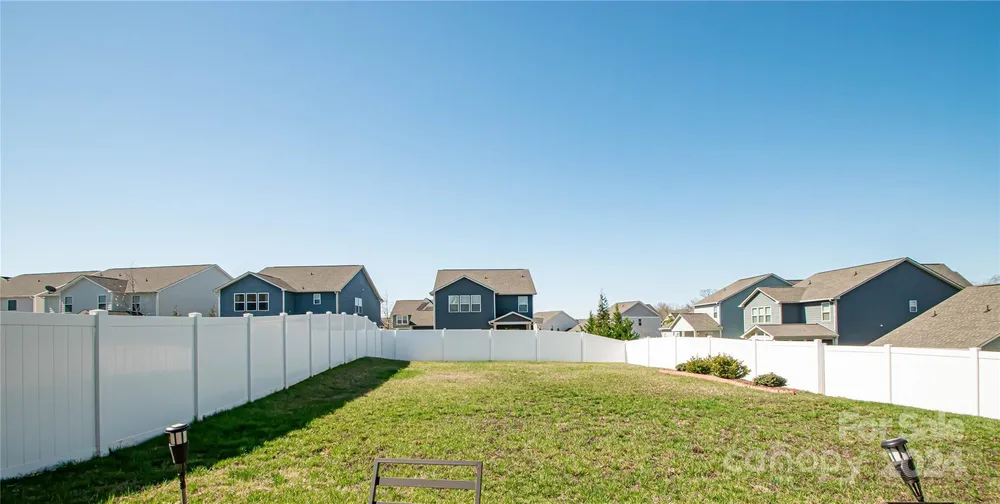 5115 Grace View Dr, Pineville, NC 28134