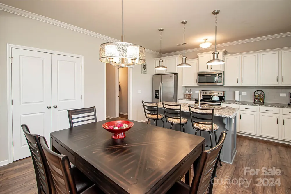 5115 Grace View Dr, Pineville, NC 28134