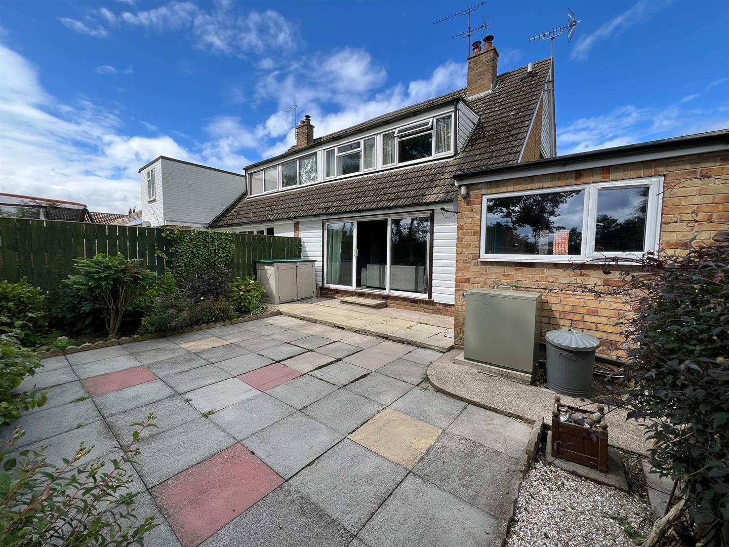 3 bedroom property for sale in Leys Lane, Skipsea, Driffield £159,950