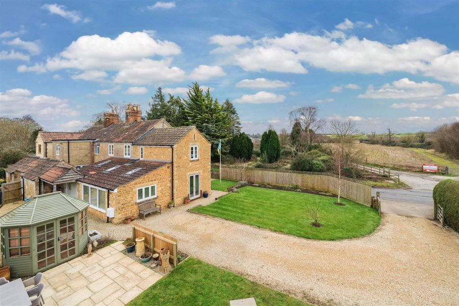 Stags 3 bedroom property for sale in Stoke Road, Martock