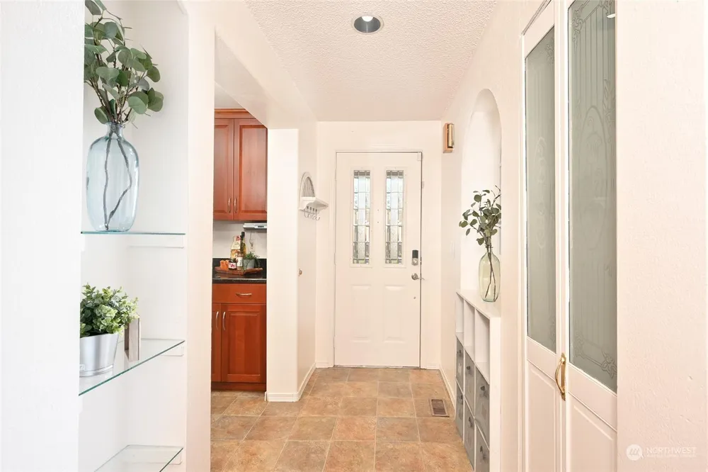 5560 34th Street Loop NE, Tacoma, WA 98422
