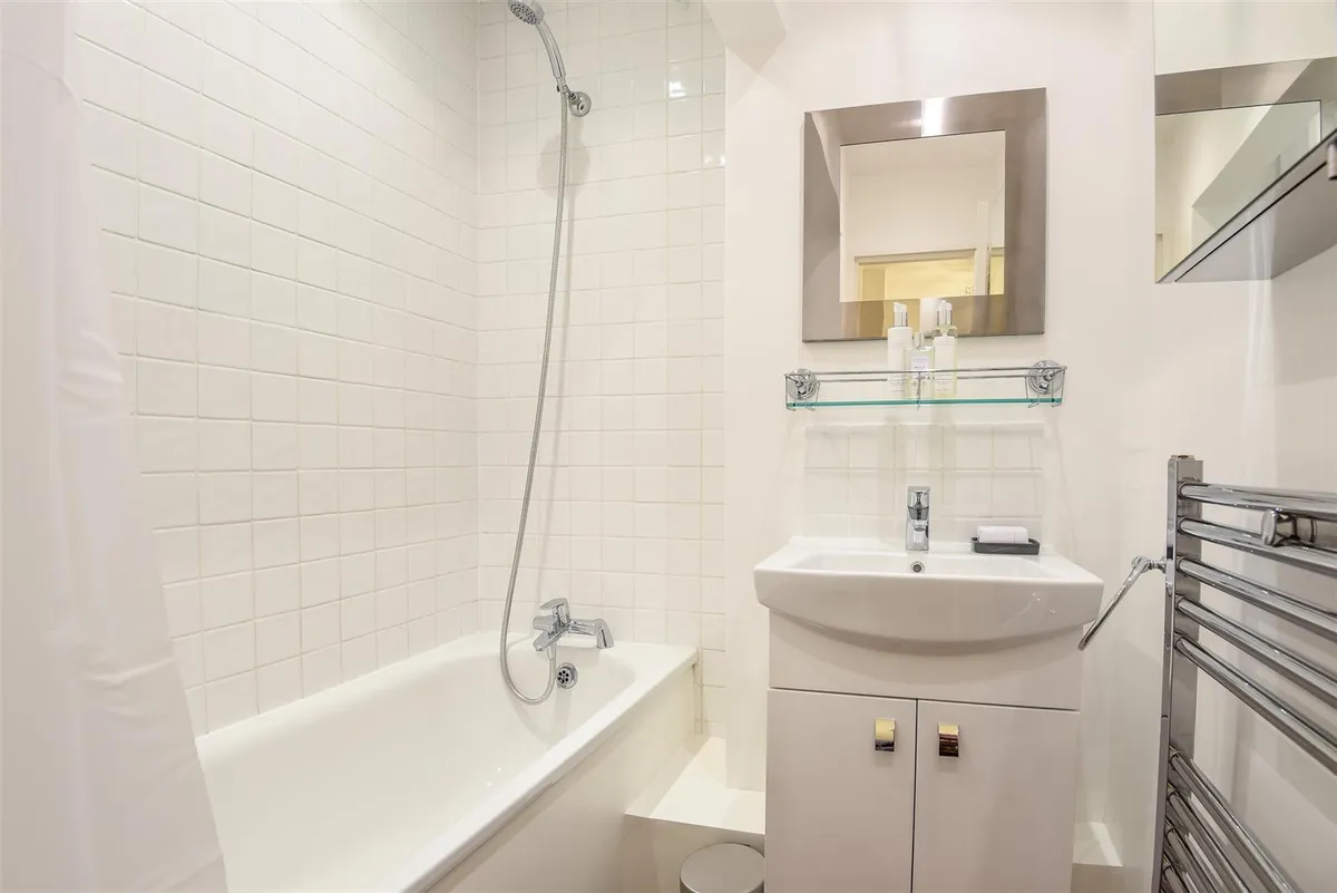 Harlesden Road, London, NW10 - Garden Flat