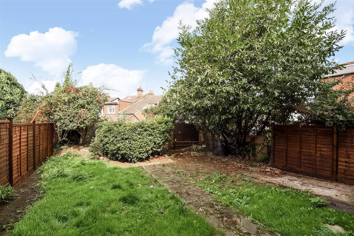 Harlesden Road, London, NW10 - Garden Flat
