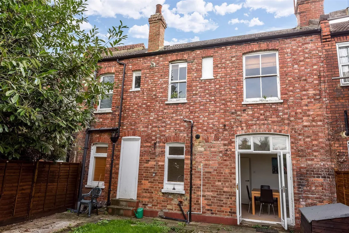 Harlesden Road, London, NW10 - Garden Flat
