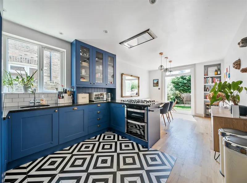 Bathurst Gardens, London, NW10