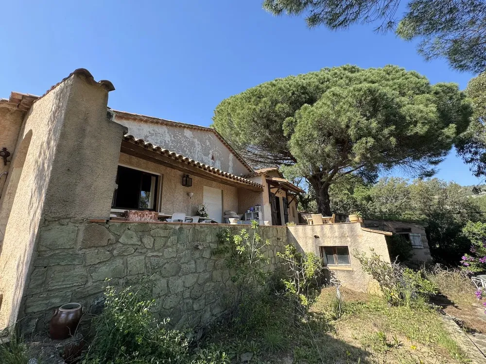 Grimaud, 83310, France