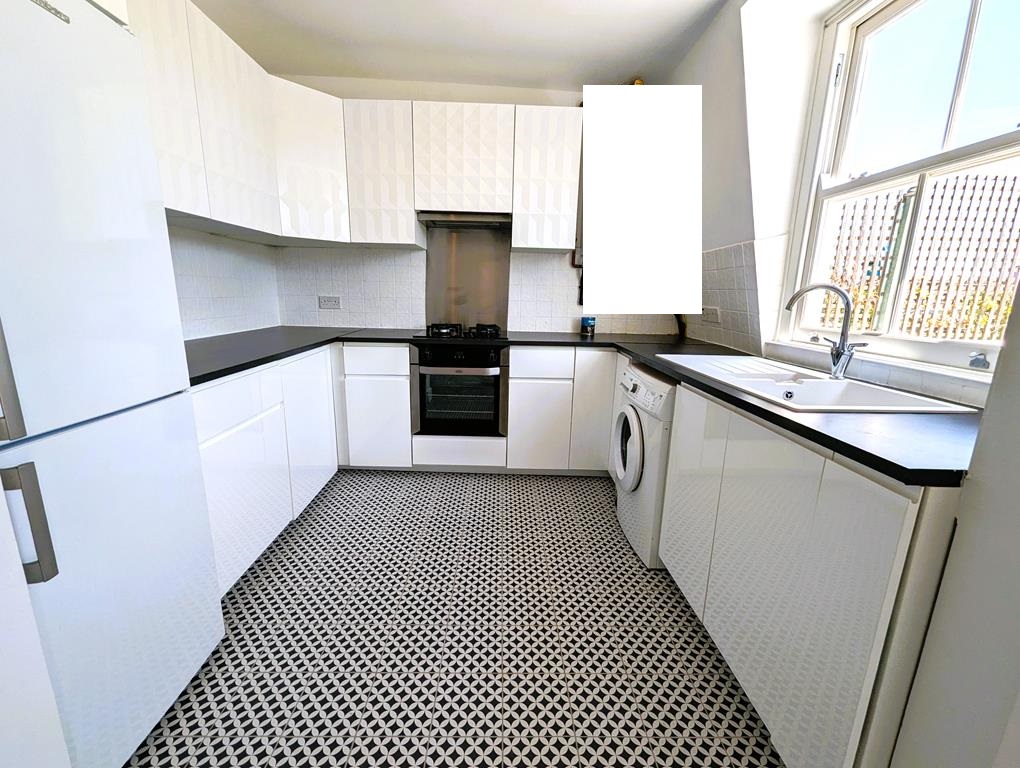 Two Bedroom Flat To Let Warrington Crescent W9 1ED Image 4
