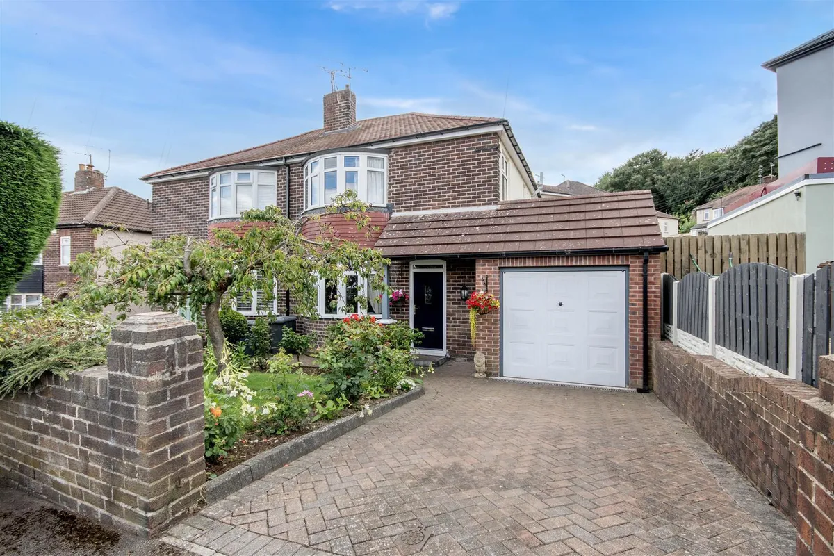 21 Nether Avenue, Grenoside, S35 8PW