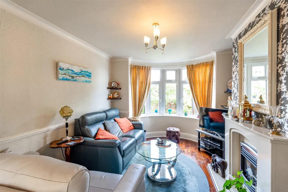 21 Nether Avenue, Grenoside, S35 8PW
