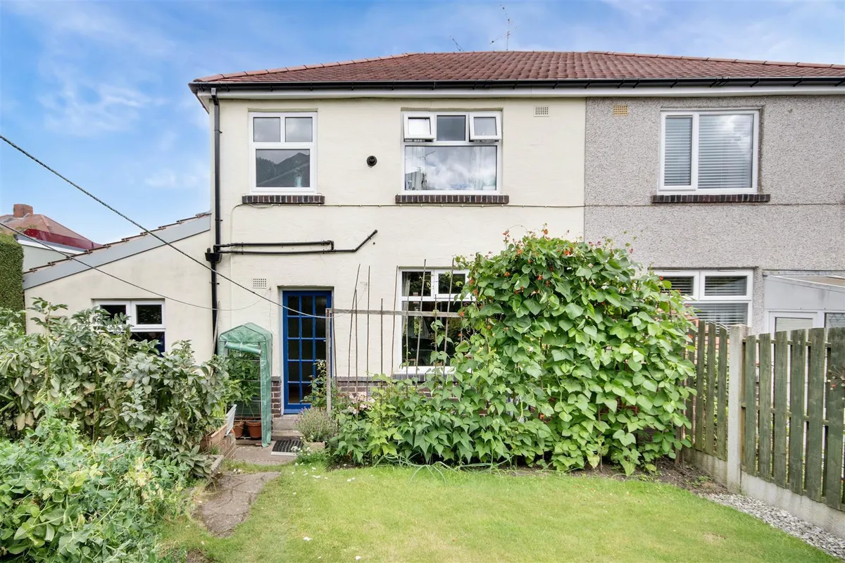 21 Nether Avenue, Grenoside, S35 8PW