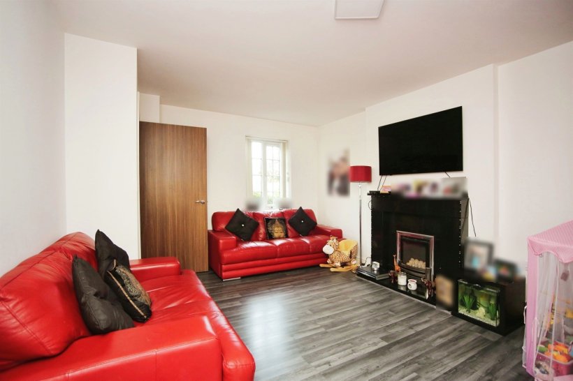 Wolsey Island Way, Leicester 3 bedroom terraced house William H Brown