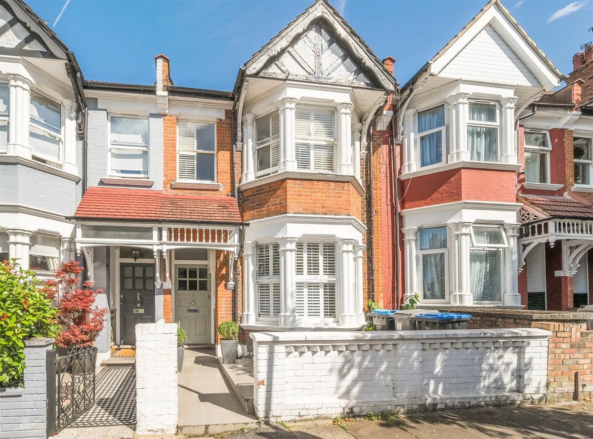 Kings Road, London, NW10