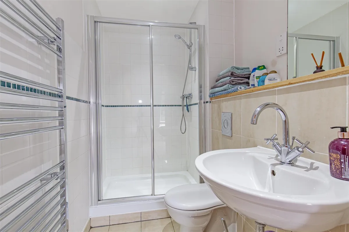 28, Ashopton Road, Bamford, Hope Valley, Derbyshire, S33 0BY