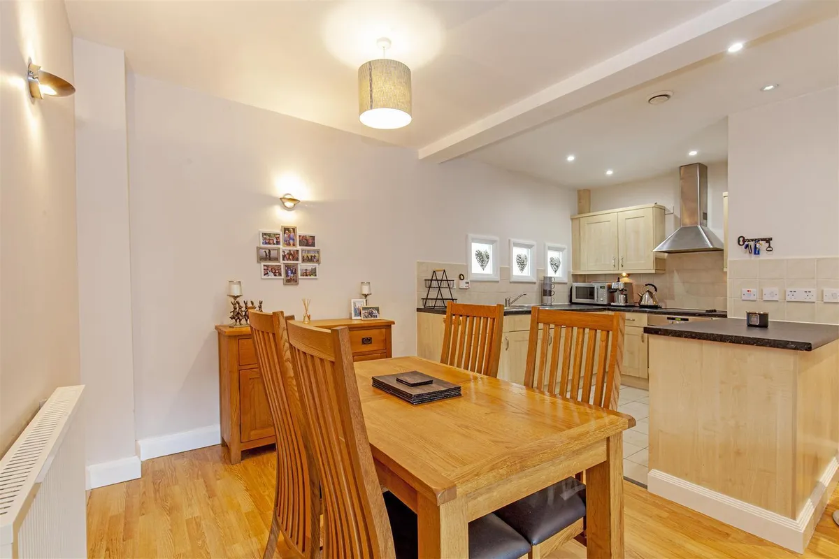 28, Ashopton Road, Bamford, Hope Valley, Derbyshire, S33 0BY