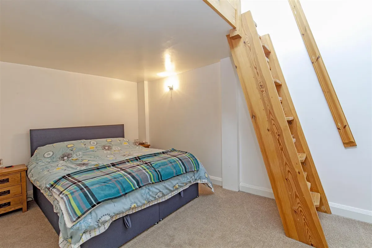 28, Ashopton Road, Bamford, Hope Valley, Derbyshire, S33 0BY