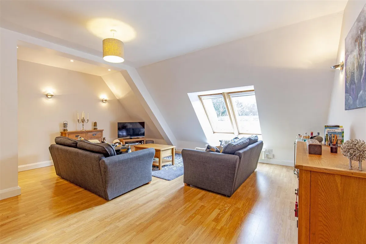 28, Ashopton Road, Bamford, Hope Valley, Derbyshire, S33 0BY