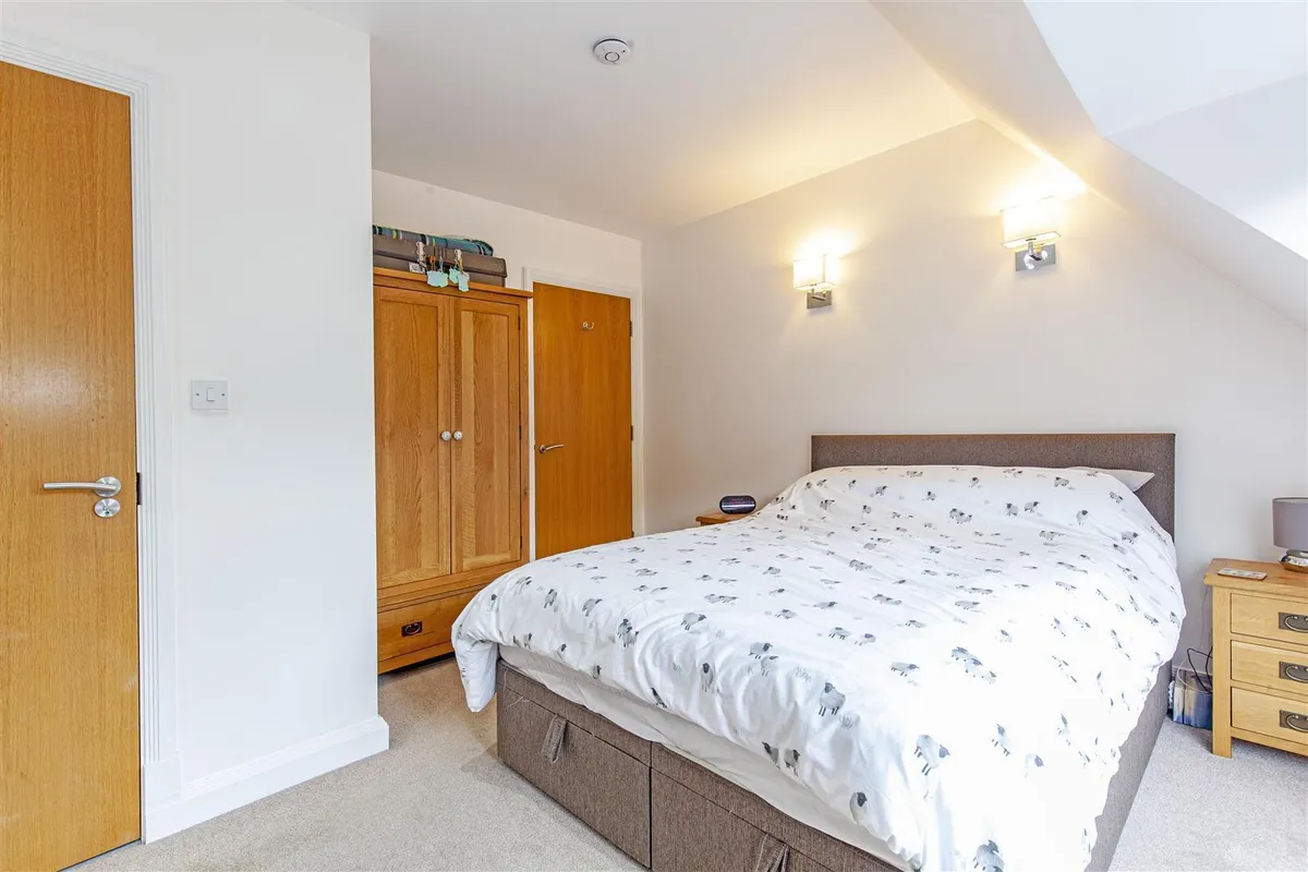 28, Ashopton Road, Bamford, Hope Valley, Derbyshire, S33 0BY