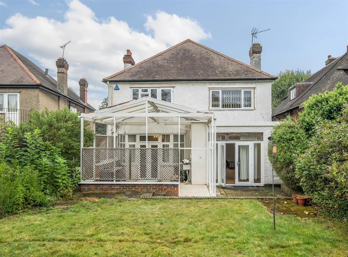 Brondesbury Park, NW2