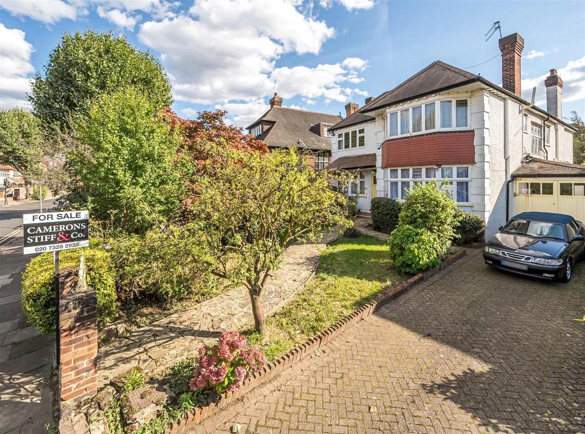 Brondesbury Park, NW2