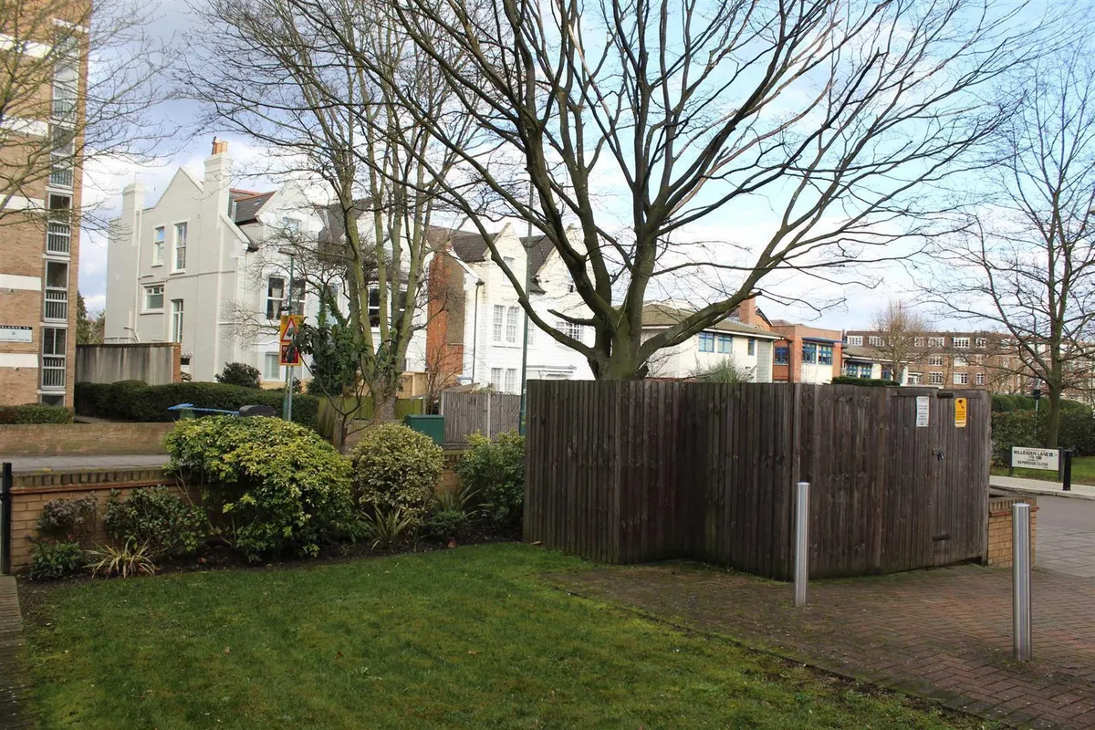 Willesden Lane, London, NW6