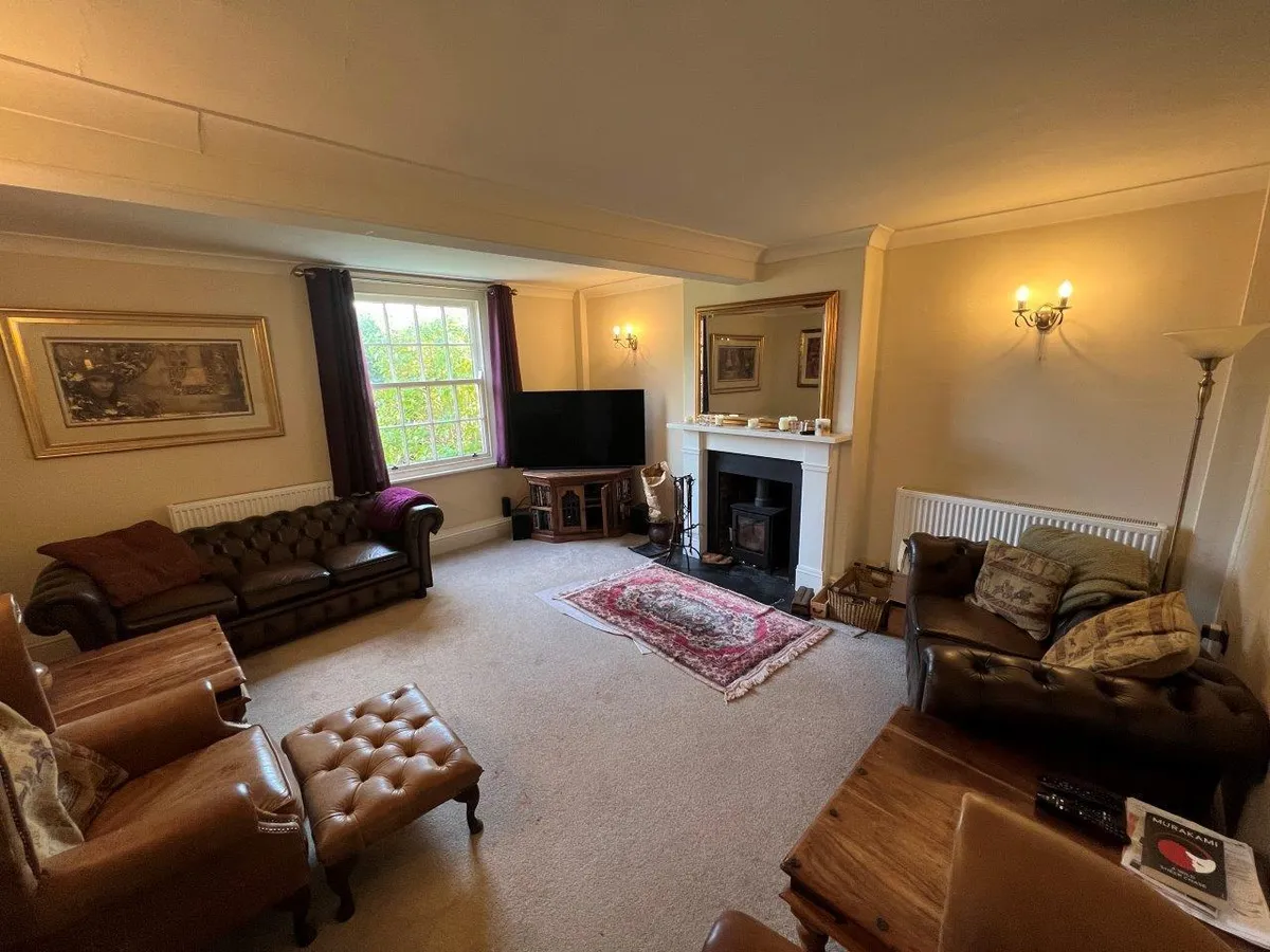 HILLSIDE FARMHOUSE, GRIMSTON