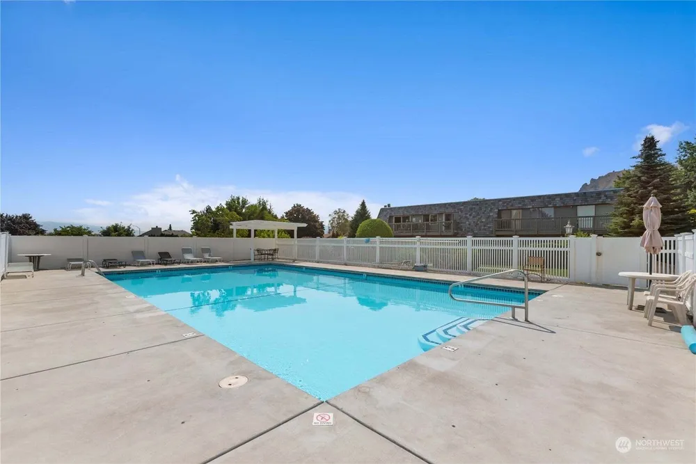 1535 Castlerock Ave, Wenatchee, WA 98801