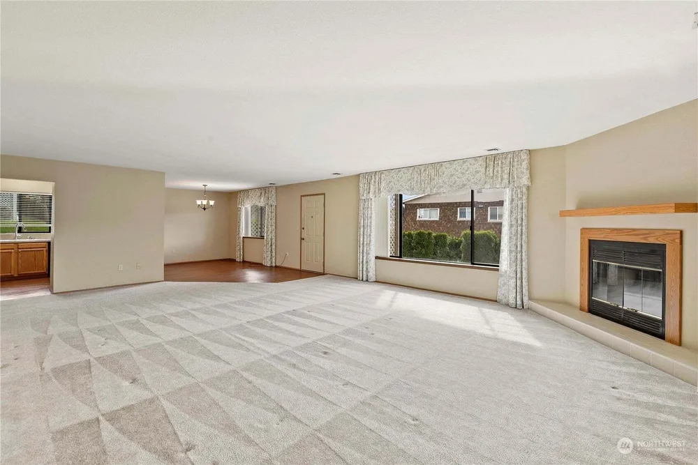 1352 Eastmont Ave, East Wenatchee, WA 98802