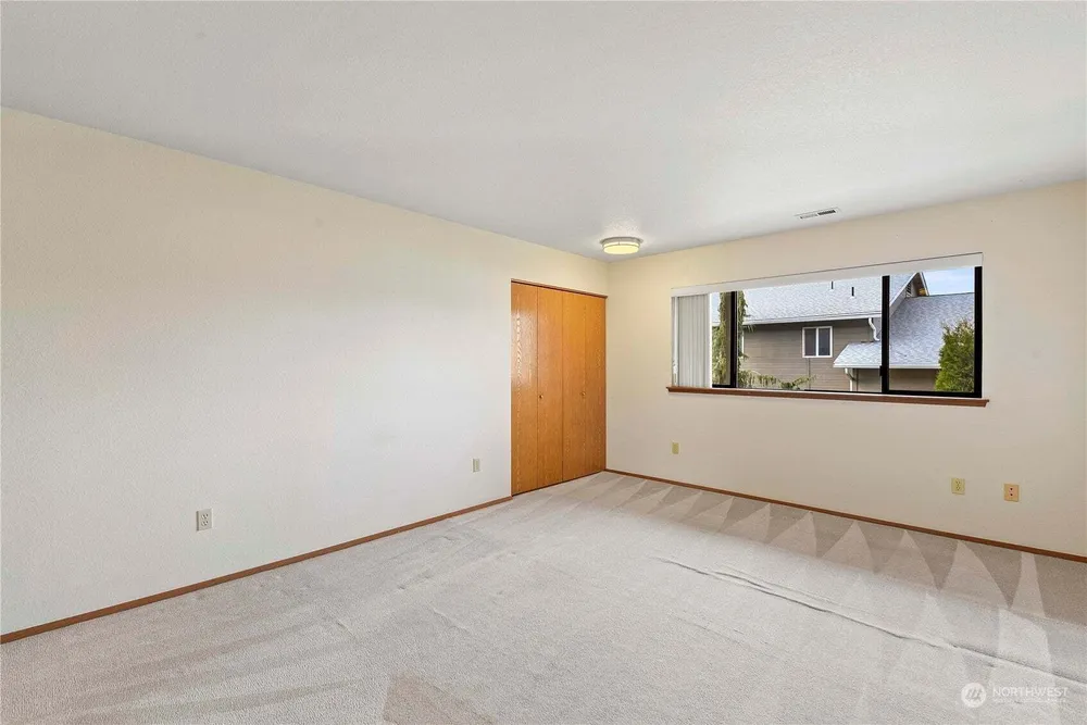 1352 Eastmont Ave, East Wenatchee, WA 98802