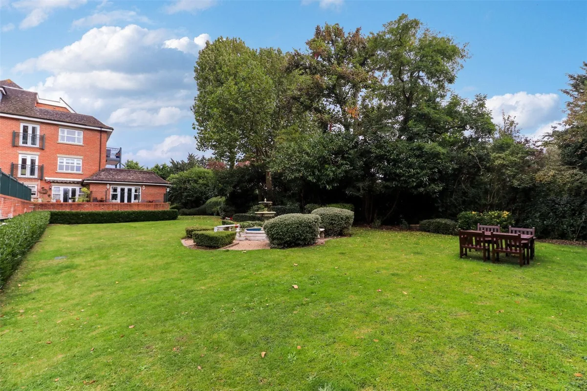 The Ridgeway, Enfield, Middlesex, EN2