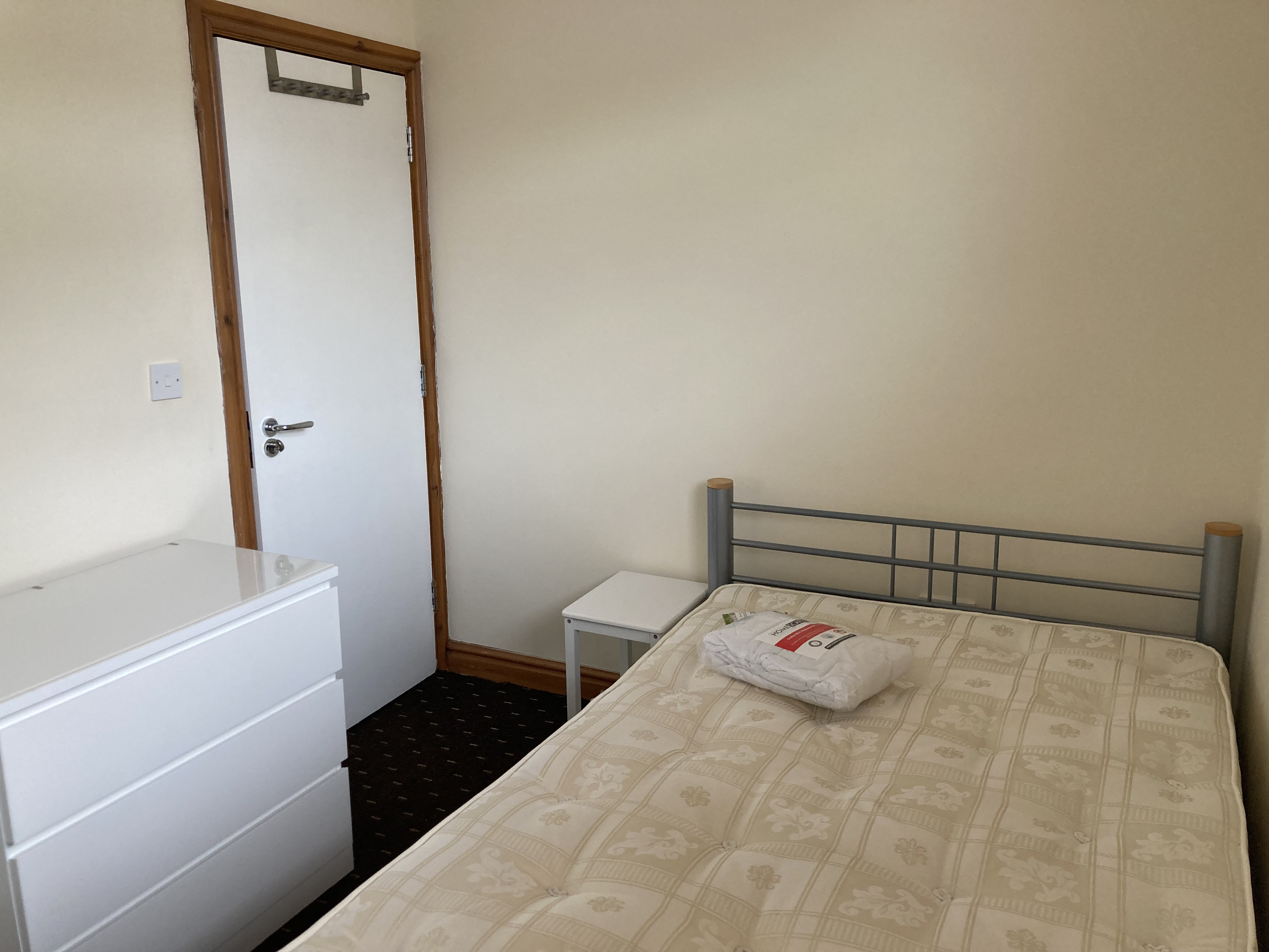29 Hubert Road Image 11