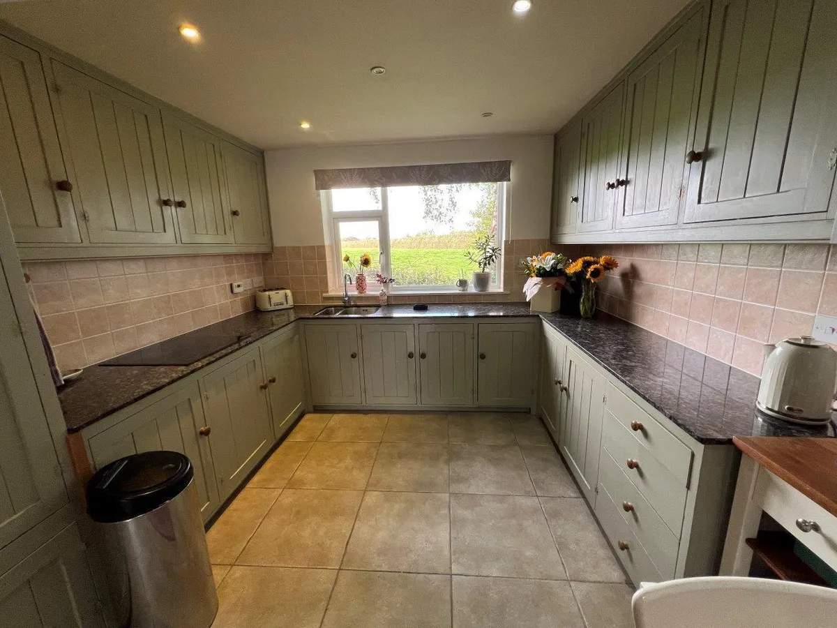 THE WILLOWS, DALBY ROAD, NETHER BROUGHTON