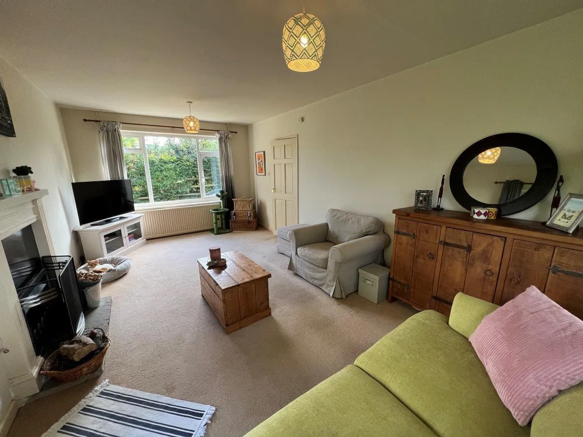 THE WILLOWS, DALBY ROAD, NETHER BROUGHTON